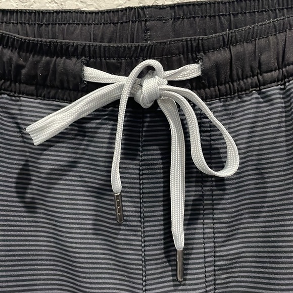 Toes on the Nose lined shorts - Picture 7 of 8